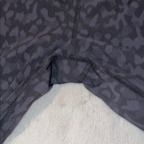 Lululemon cheetah leggings - Picture 3 of 8